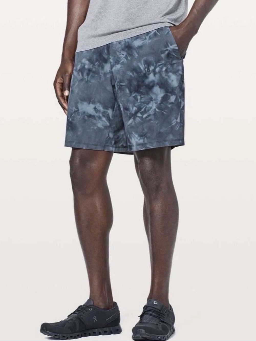 Lululemon Pace Breaker Short Linerless 9" Updated size XL